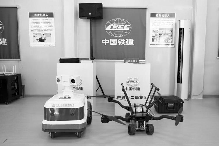 太原中试基地建设项目工地使用智能机器人标准化施工